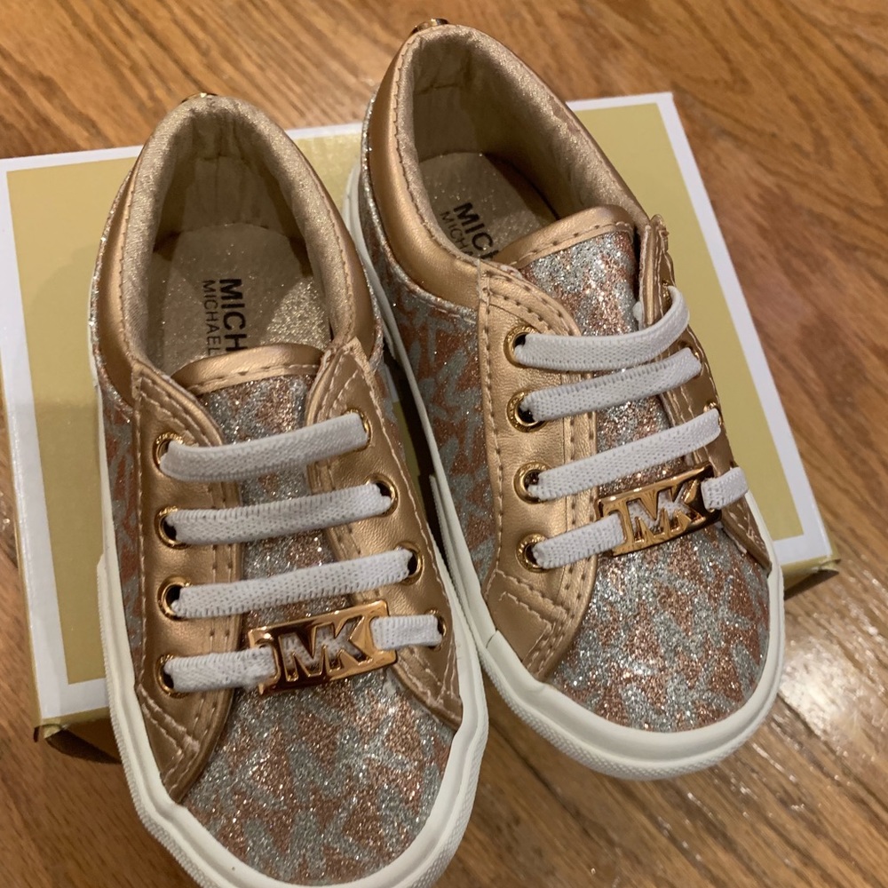 Michael Kors Infant Rose Colored/Silver 7C Shoe